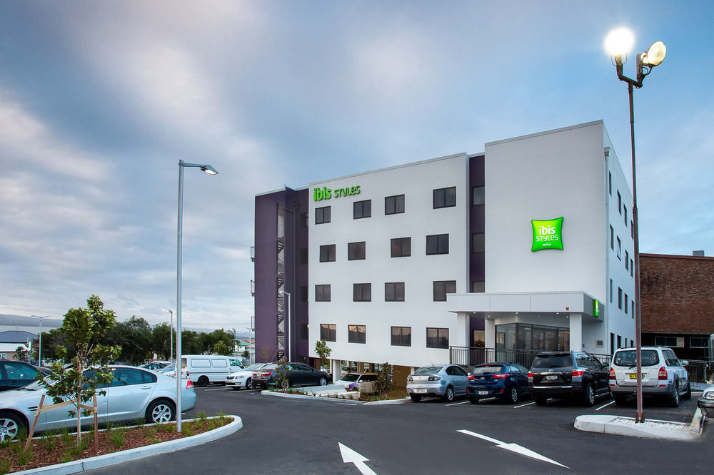 Ibis Styles The Entrance image 1